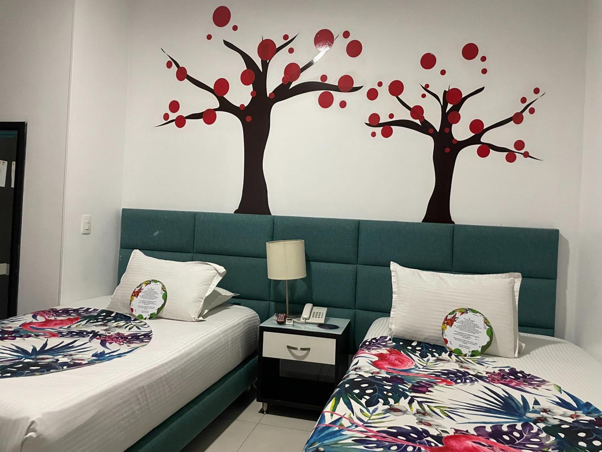 Hotel Bolivariana Plaza Μεντεγίν Εξωτερικό φωτογραφία