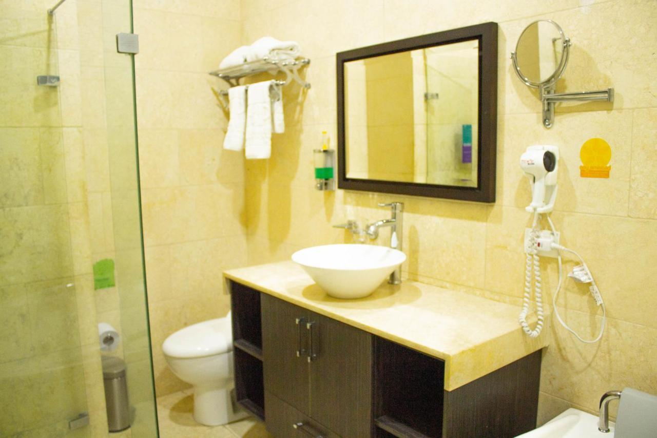 Hotel Bolivariana Plaza Μεντεγίν Εξωτερικό φωτογραφία